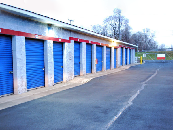 Storage Rentals of America - Griffith - East Ridge Rd.