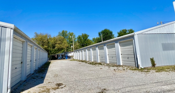 Heartland Storage - Ozark - (A) South Street
