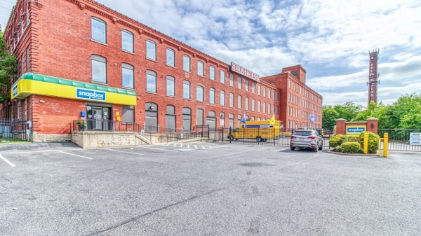 Snapbox Self Storage - Philadelphia - 2240 Island Avenue