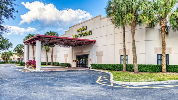 Snapbox Self Storage - Jupiter - 1125 Jupiter Park Drive