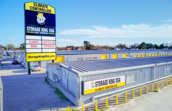 Storage King USA - 150 - Houston, TX - Veterans Memorial Dr