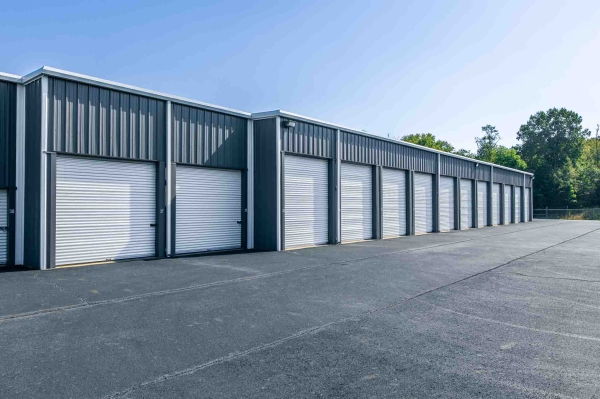 Mini Mall Storage - Royal