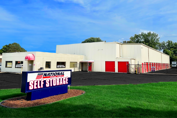 National Storage Livonia - West