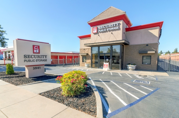 Security Public Storage - Modesto McHenry