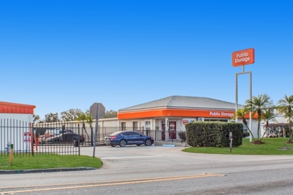 Public Storage - Kissimmee - 227 Simpson Rd
