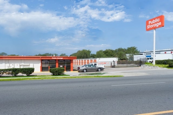 Public Storage - Austin - 10100 North I-35
