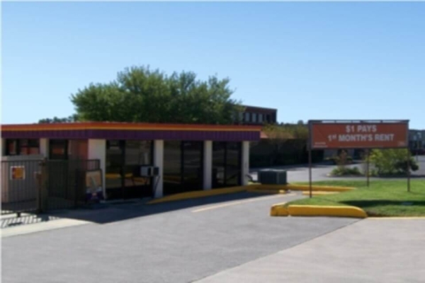 Public Storage - San Antonio - 12710 Nacogdoches Road
