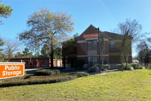 Public Storage - Kingwood - 3310 Northpark Drive