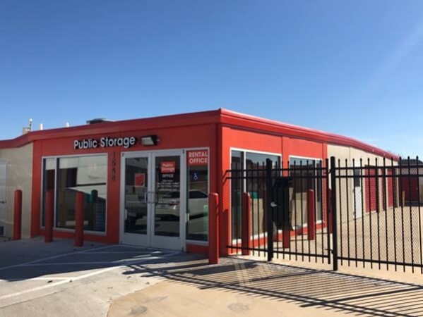 Public Storage - Oklahoma City - 1530 SW 119th St