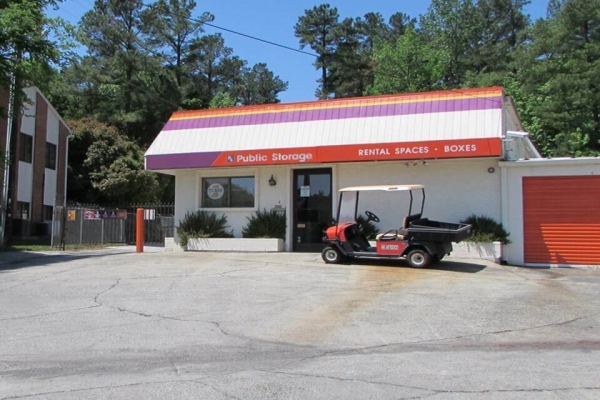 Public Storage - Durham - 3933 N Duke Street
