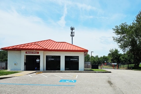 Public Storage - Evansville - 2820 Mesker Park Dr