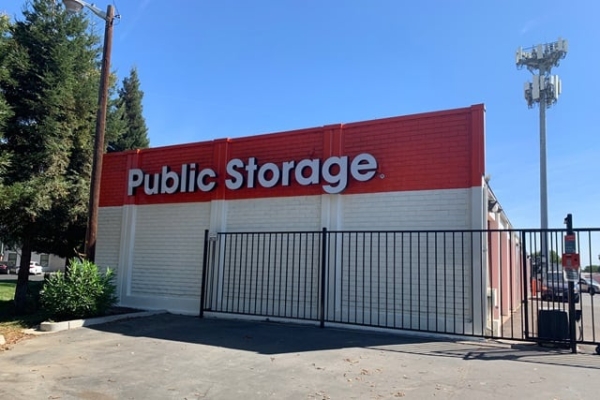 Public Storage - Modesto - 2012 West Briggsmore Ave