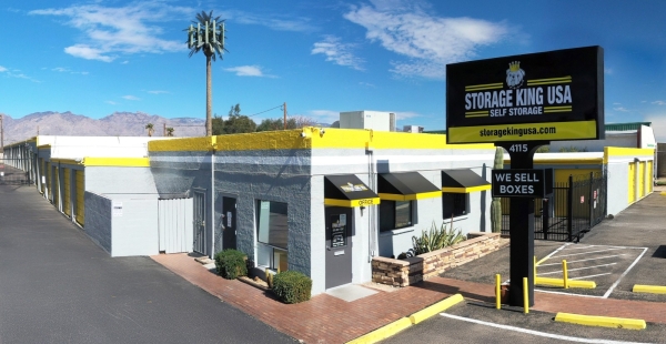 Storage King USA - 047 - Tucson, AZ - Speedway Blvd