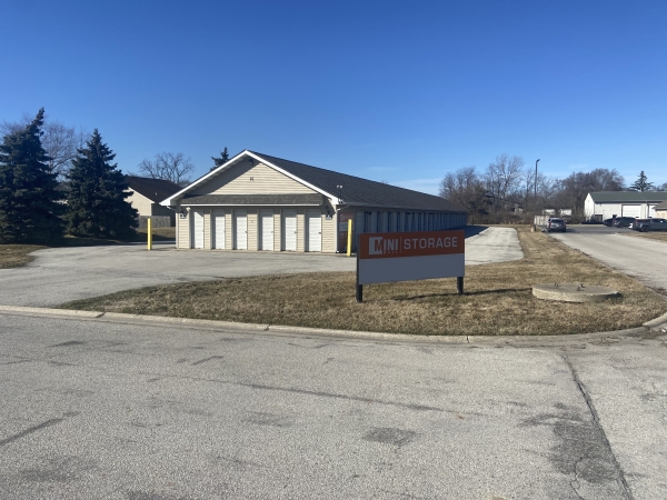 Mini Mall Storage - Cedar Lake - 127th Pl.