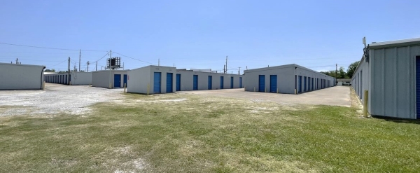 Radiant Storage - Groves