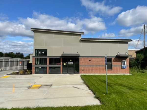 StorageMart - Hickman Rd & 63rd St