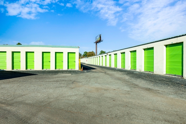 Mini Mall Storage - Memphis - Winchester Rd