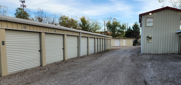Apache Street Self Storage