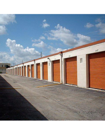 Storage Rentals of America - West Palm Beach - N Florida Mango Rd