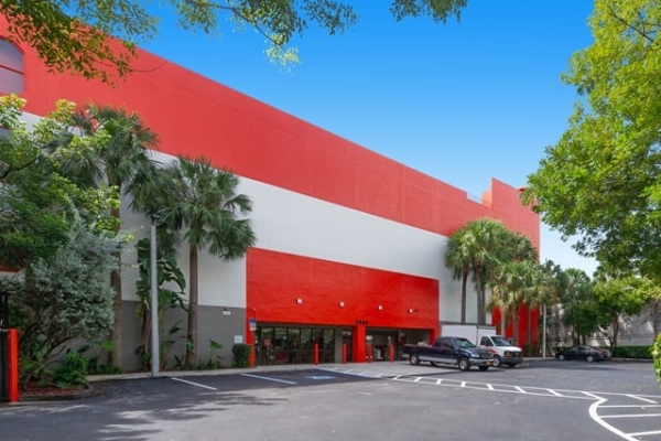Public Storage - Aventura - 2940 NE 188th Street