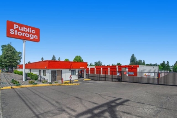 Public Storage - Gresham - 1421 E Powell Blvd