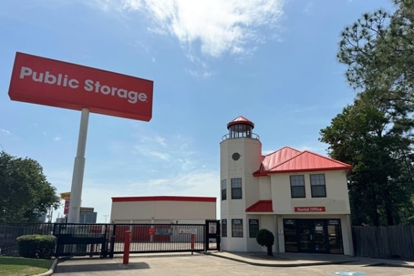 Public Storage - Houston - 2100 North Loop West