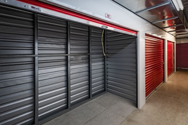 Center Line Self Storage