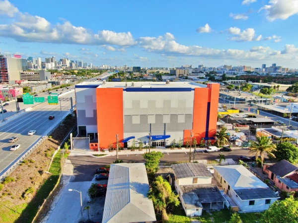 StorageMart - NW 30th St