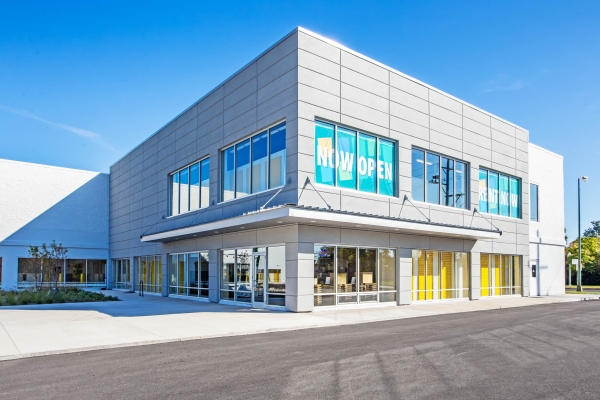 StorageMart - Touhy Ave