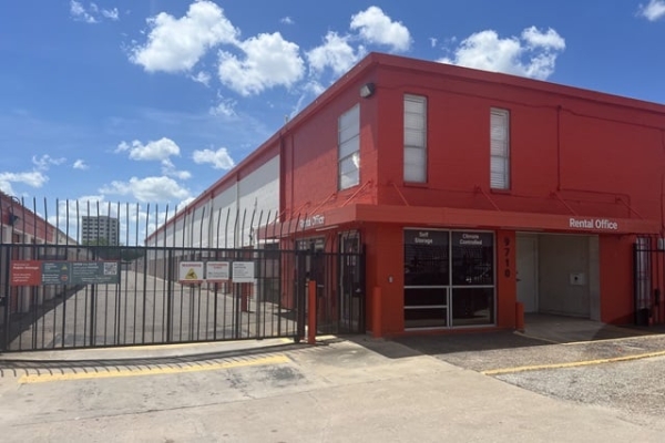 Public Storage - Houston - 9710 Plainfield Road