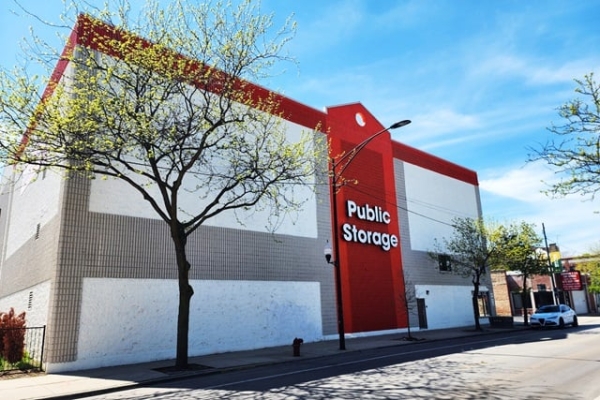 Public Storage - Chicago - 4072 N Broadway Street