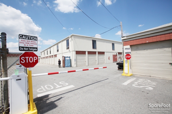 Edison Lock-Up
