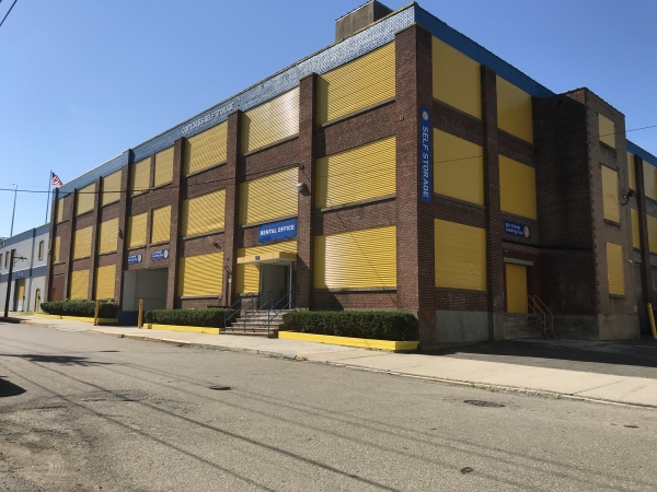 Compass Self Storage - Compass Self Storage - Locust Ave (312)