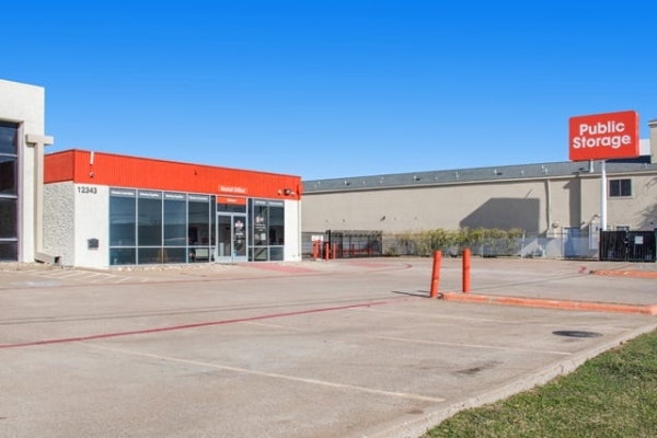 Public Storage - Dallas - 12343 E Northwest Highway