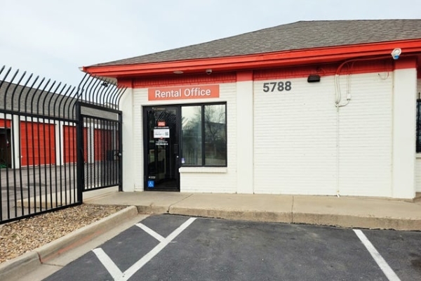 Public Storage - Lakewood - 5788 W 6th Ave