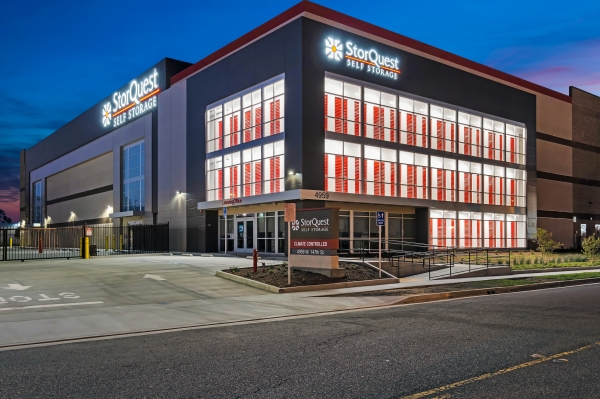 StorQuest - Hawthorne / 147th